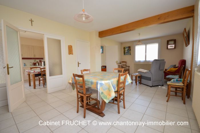 MAISON achat vente CHANTONNAY M6475