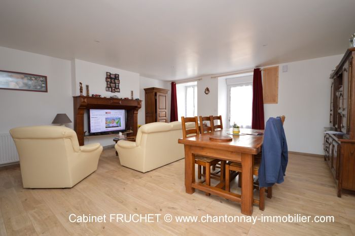 MAISON à vendre sur CHANTONNAY avec 4 pièces