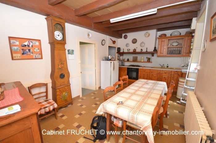 MAISON à vendre sur POUZAUGES avec 8 pièces