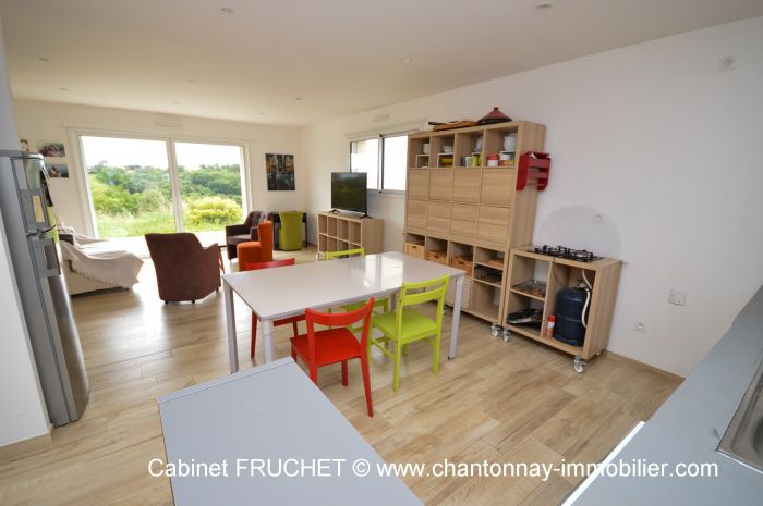 MAISON à vendre sur SAINT-PROUANT avec 3 pièces