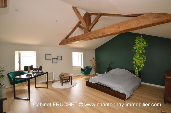 MAISON achat vente CHANTONNAY M6489