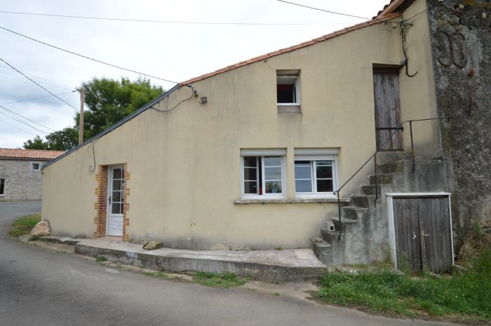 MAISON en vente sur CHANTONNAY M6507 au prix de 81000 euros