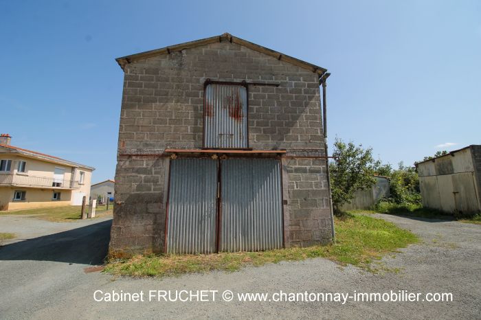 CHAVAGNES-LES-REDOUX - Maison de bourg, ? r?nover. CHAVAGNES-LES-REDOUX immobilier à vendre au prix de 59400 euros