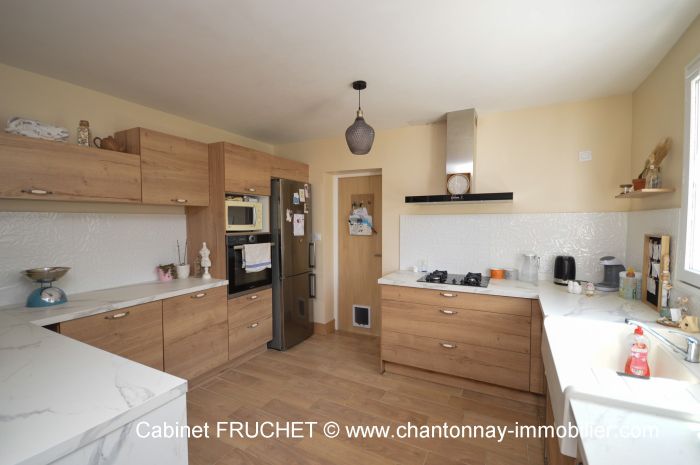 MAISON à vendre sur CHANTONNAY avec 5 pièces