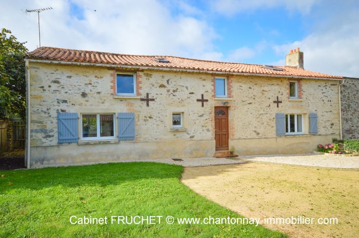 CHANTONNAY - RARE - Jolie maison de ferme r?nov CHANTONNAY immobilier à vendre au prix de 294000 euros