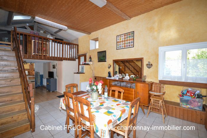 MAISON à vendre sur CHANTONNAY avec 3 pièces