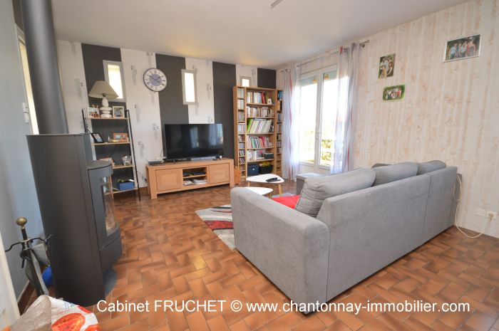 MAISON à vendre sur CHANTONNAY avec 5 pièces