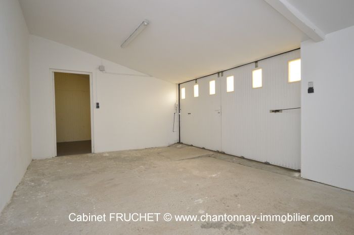 CHANTONNAY - Centre ville - Maison de 100 m2 avec terrain. CHANTONNAY immobilier à vendre au prix de 132500 euros