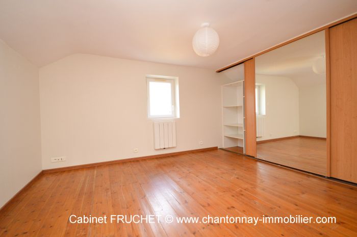 MAISON à vendre sur CHANTONNAY avec 3 pièces