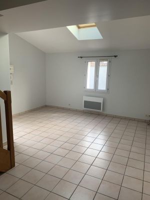 location APPARTEMENT à CHANTONNAY L0182